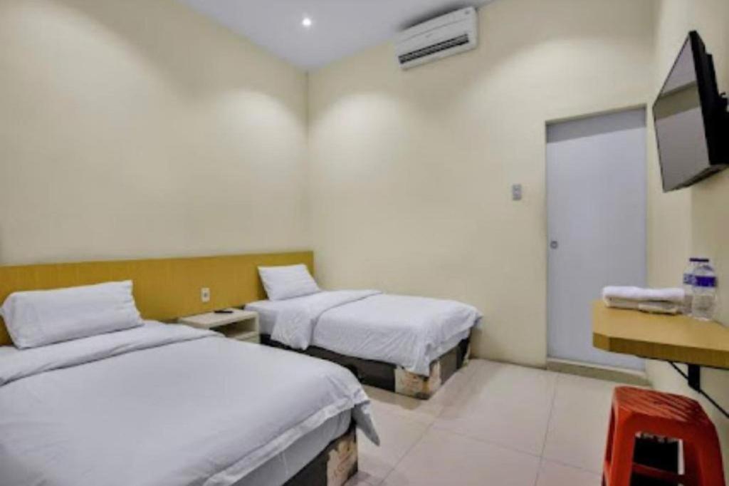 Oyo 92772 Losmen Diah Syariah Langsa Extérieur photo